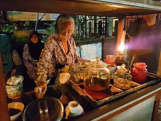 Pendampingan Perintisan Usaha Kuliner Bagi Anggota Muhammadiyah Gamping Yogyakarta â€“ Fakultas Ekonomi dan Bisnis
